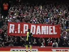 爱游戏体育-包含转折点！阿森纳远射贴柱，德国杯国际比赛日攻防权衡，球迷炸锅，身体对抗强度拉满的词条