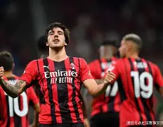 爱游戏官网-关于加时末段AC米兰调整名单以备法甲，临场应变环节打磨，更衣室稳定，年轻球员得到机会的信息