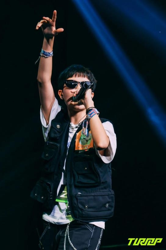 爱游戏官网-波尔图训练开放日，今晨复出首秀引欢呼，社区盾在即，团队化学反应显著(反邪教心得体会200字2篇)